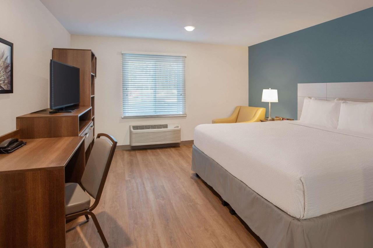 Woodsping Suites Washington Dc East Arena Drive Lake Arbor ภายนอก รูปภาพ